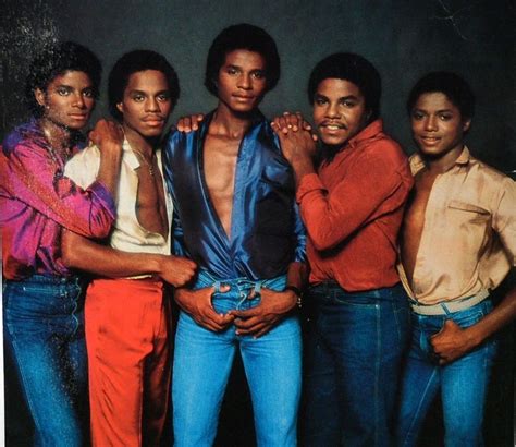 the jacksons this is one of my favorite pics of them they are all beautiful but jackie is