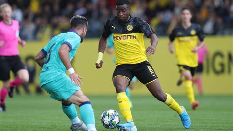 Jun 04, 2021 · moukoko managed another 13 games in the bundesliga for the black and yellows and scored three goals. BVB: Youssoufa Moukoko mit 16 in der Bundesliga? So plant ...