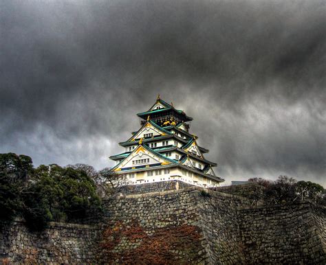 Osaka prefecture has a population of 8,823,358 (as of 1 june 2019). Osaka