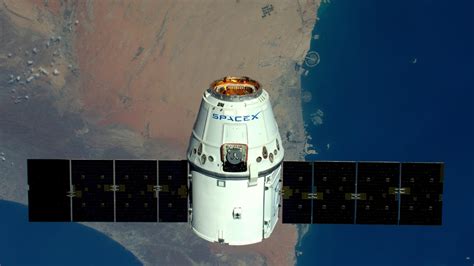 Fcc Approves Spacex Plan To Provide Satellite Broadband Cnet