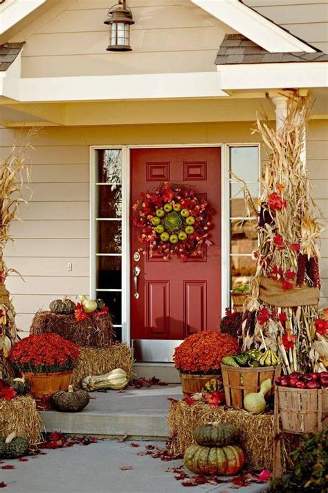 20 Fall Porch Decorations Front Porch Fall Decorating Ideas Founterior