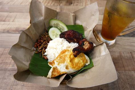 They dont usually use seasoning/spices (use less amount). The 10 Best Restaurants In Kuala Lumpur, Malaysia