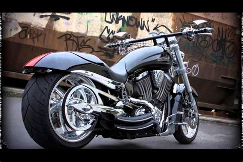 Mcn rating 3 out of 5 (3/5). victory hammer - YouTube