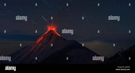 Volcans Actifs Banque De Photographies Et Dimages à Haute Résolution