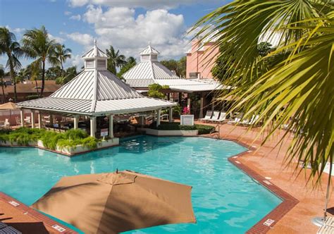 Comfort Suites Paradise Island Book Now