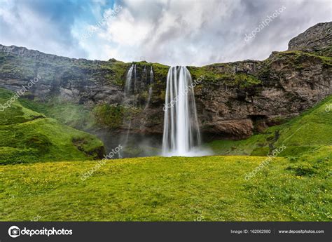 Seljalandsfoss Waterfall Of Iceland — Stock Photo © Alexkon 162062980
