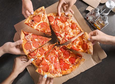 What Happens To Your Body When You Eat Pizza — Eat This Not That