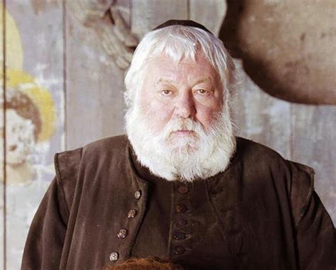 Giuseppe anatrelli (fantozzi, il secondo tragico fantozzi, fantozzi contro tutti) riccardo garrone (fantozzi subisce ancora) sesso: Quando Paolo Villaggio mi chiese di pregare per lui ...
