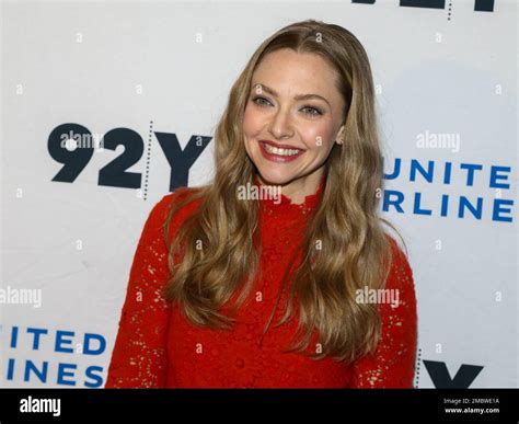 Actor Amanda Seyfried From Hulus Original Series The Dropout Poses