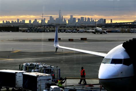United Flight Returns To Newark After Report Of Smoke