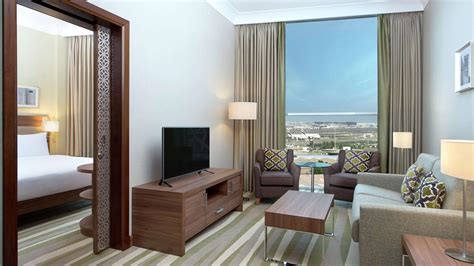 Hilton Garden Inn Dubai Al Muraqabat Ab 41 € Hotels In Dubai Kayak