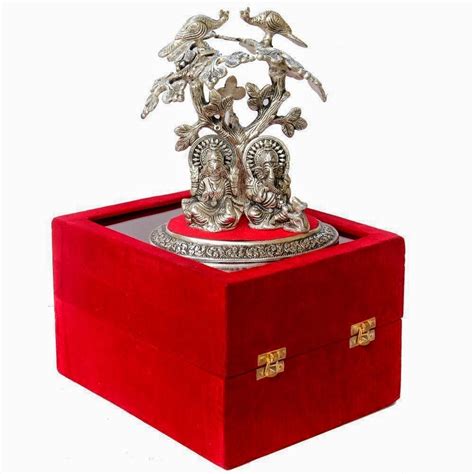 Looking for gifts your clients and customers will love in 2021? 6 Impressive Ideas on Corporate Diwali Gifts to Buy Online ...