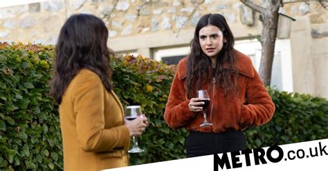 Emmerdale Spoilers Paige Sandhu Reveals Killer Meena Christmas Twist