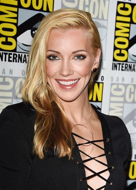 Katie Cassidy At Arrow Press Line At Comic Con In San Diego 07 22 2017 Hawtcelebs