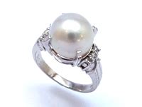 カリンの指輪に真珠のインレイを入れました。 曲木の指輪 の作り方 how to make a bentwood ring with padouk teak walnut and maple. 真珠の指輪をペンダントトップに / ジュエリーリフォーム.com