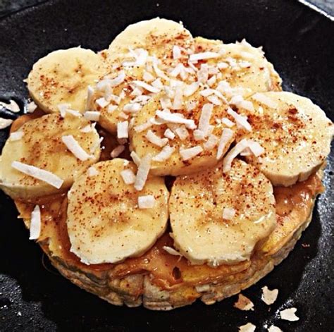 Of about 190 calories each. low -sodium rice cakes topped with PB2, banana, honey ...