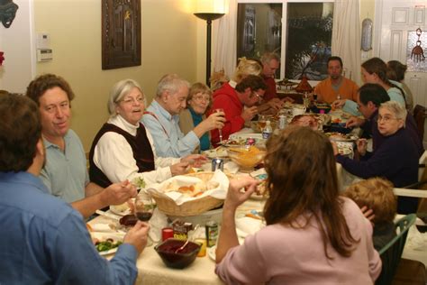 Chronicles of Fibromyalgia: Ahhh...The Family Dinner