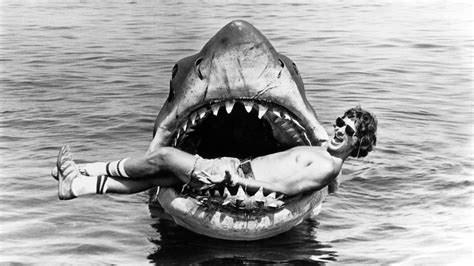 First Scene Of Jaws Jaws Has An Infamous Gory Deleted Scene And