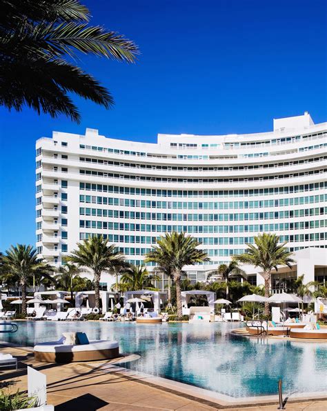 Fontainebleau Hotel Miami Beach Florida Eeuu After A Three Year