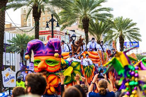 Bourbon street is a center of this nightlife. Best Free Things to do in New Orleans - Hostelworld