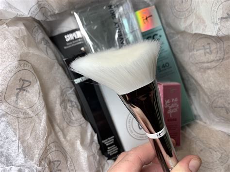 it cosmetics qvc todays special value for may 2019 1 day only redhead mom