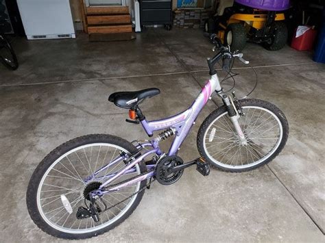 Tiara Ds 3 Girls Mountain Bike For Sale 90 Yorkville Il Patch