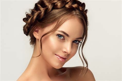 Braiding long hair is another easy hairstyle that one can wear. 7 Quick and Easy Braided Hairstyles - Tony Shamas Hair ...