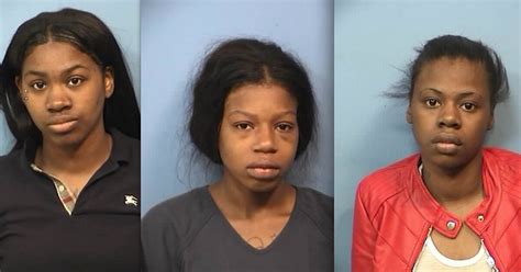 Find the right card for you and apply online at creditcards.com. Chicago women charged after alleged credit card fraud at Glen Ellyn Walmart - Shaw Local
