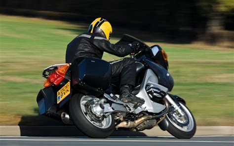 The bmw r1200rt is a touring or sport touring motorcycle that was introduced in 2005 by bmw motorrad to replace the r1150rt model. Best bikes for under £5k: 2005-2009 BMW R1200RT