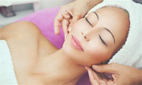 Minute Pamper Package Comfort Zone Clinic Groupon