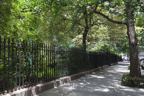 Gramercy Park Nyc Neighborhoods New York City Neighborhood Guide