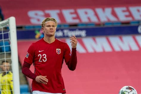 Haaland release clause could rise to €90 million (sport1) with the frenzy of news surrounding bayern munich's robert lewandowski's alleged desire to leave the club for a new challenge that broke on thursday, a lot of people start to wonder if this would present the bavarians an opportunity to secure borussia dortmund striker erling haaland. Erling Haaland dẫn đầu danh sách "dội bom" ở UEFA Nations ...