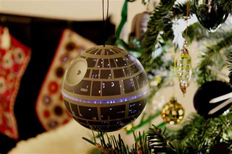 50 Geeky And Nerdy Christmas Tree Decorations Pics