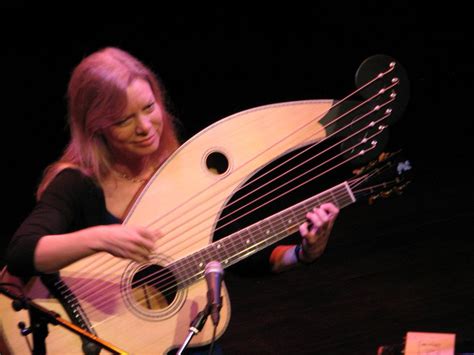 Guitar World Names Muriel Among The Eight Best Female Acoustic