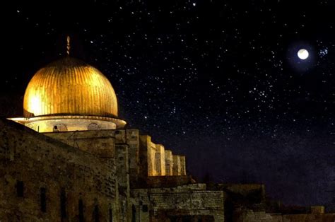 Berikut sejumlah peristiwa penting yang terjadi di bulan ramadhan: Selain Isra' Mi'raj, Ini Peristiwa Bersejarah yang Terjadi ...