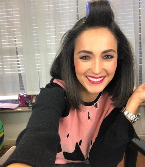 Caterina balivo, la bella e giovane conduttrice di vieni da me in onda su rai uno, è stata questa volta intervistata dal settimanale confidenze. Caterina Balivo | la gelosia dei figli E le rivelazioni di ...