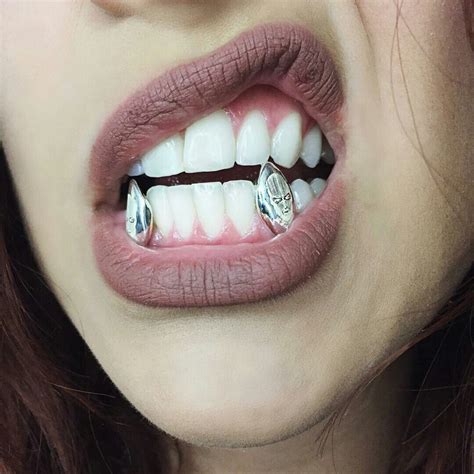 Pin By Who On Body Art Grillz Diamond Grillz Gold Teeth