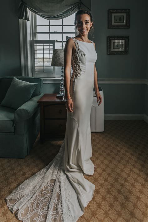 The ball gown is a classic dress shape that creates just the right proportion by balancing a fitted bodice with a voluminous skirt. Galina Signature SV771 Used Wedding Dress Save 58% ...