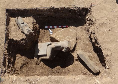 Stunning Statue Of Egyptian Pharaoh Amenhotep Iii Unearthed In Ancient