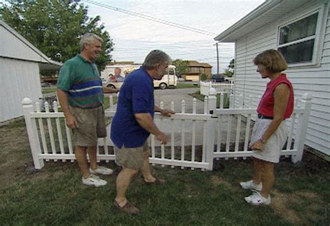 We did not find results for: How to Install a Vinyl Picket Fence • Ron Hazelton