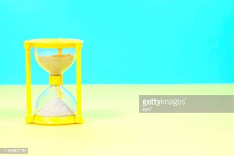 Vintage Hourglass ストックフォトと画像 Getty Images