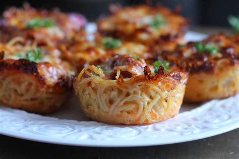 Pie crust recipes and a favorite pie >>. Where Your Treasure Is: Spaghetti Pie: Meal in a Muffin