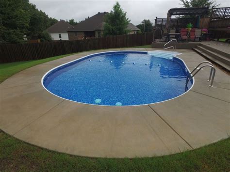 Oval Vinyl Inground Pool With Radius Fiberglass Step And Broomswept