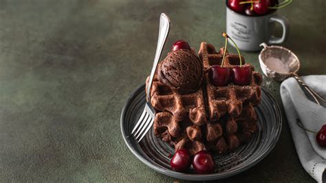 Aldi Shoppers Can T Wait To Try These Double Chocolate Belgian Waffles