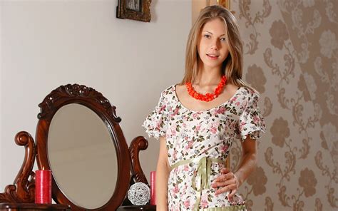 Anjelica Necklace Model Dress Blonde Hd Wallpaper Pxfuel