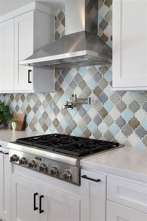44 Top Arabesque Tile Kitchen Backsplash Design Ideas