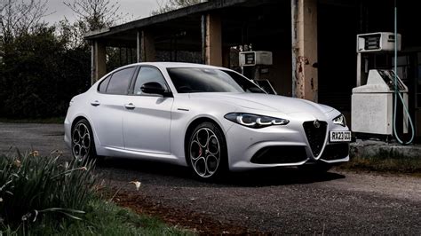 Jeremy Clarksons Alfa Romeo 2 0 Giulia Competizione Review The