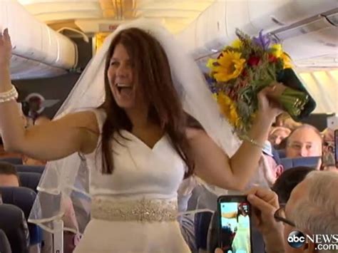 Couple Ties The Knot On Southwest Airlines Flight Abc News