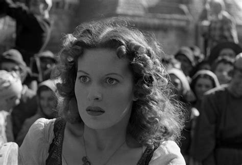 Maureen Ohara In Her First American Film Appearance As Esmerelda In The Hunchback Of Notre