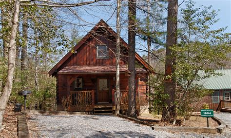 Jane was a wonderful responsive host. Pigeon Forge cabin American Heartland